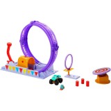 Set de joaca Disney Cars On The Road, Showtime Loop cu Ivy Monster Truck, lansator și ținta mobila, Mattel
