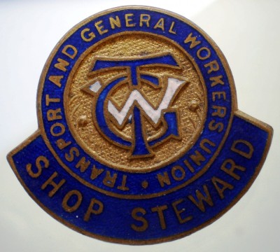 I.683 INSIGNA REVER BUTONIERA SHOP STEWARD TGW TRANSPORT AND GENERAL WORKERS foto