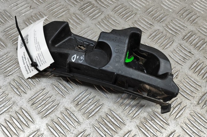 Suport bara de protecție dreapta spate SKODA SUPERB III Estate 3V5 2017 OEM: 3V9807394A 22054820