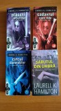 Laurell K. Hamilton &ndash; seria Anita Blake,3 romane horror (v. foto) + Sarutul din umbra (fantasy, Leda)