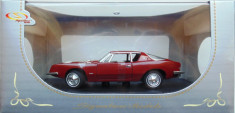 Macheta Studebaker Avanti 1963, 1:32 Signature Models foto