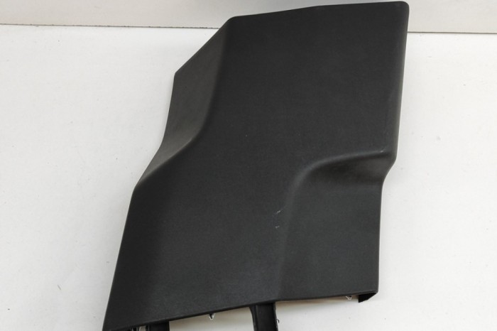 Ornament st&acirc;lp B dreapta PORSCHE Taycan 2022 OEM: 9J1867240C,9J1.867.240.C 25151219