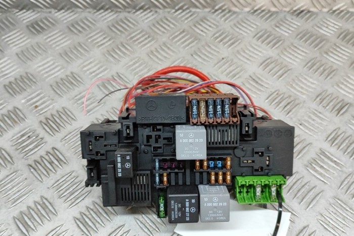 Modul panou de siguranțe MERCEDES-BENZ C T-Model S205 2014 OEM: A2229063701 28589069
