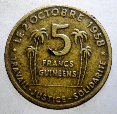 C.034 GUINEA GUINEEA AHMED SEKOU TOURE 5 FRANCI FRANCS GUINEENS 1959 foto
