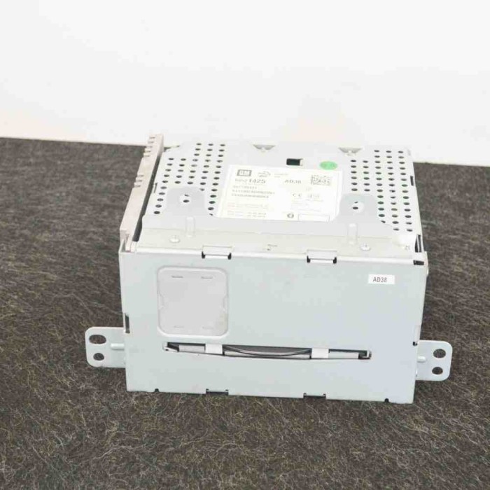 Unitate radio CD OPEL MOKKA / MOKKA X 2015 OEM: 94521425