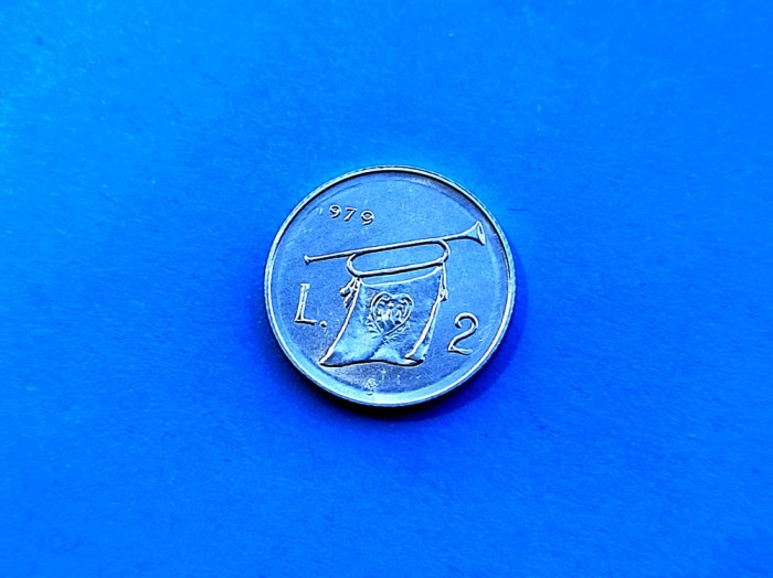 2 Lire 1979 San Marino-AUNC+UNC-in realitate arata bine!