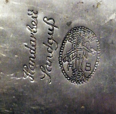TAVA FOARTE VECHE , ANTICA , LUCRATA MANUAL HANDARBEIT SANDGUS foto