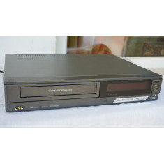 Cauti Reparatii Video Recorder Player Camere Video VHS / S-VHS Service?  Vezi oferta pe Okazii.ro
