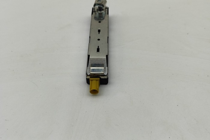 Antena VW PASSAT Variant B8 3G5 2017 OEM: 3G9035577 30752302