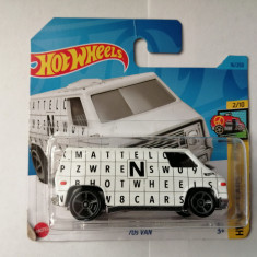 bnk jc Hot Wheels 70s Van - 2023 HW Art Cars 2/10