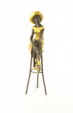 Doamna- statueta din bronz pictat DC-23