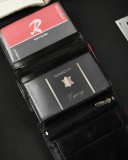 Portofel din piele cu &icirc;nchidere și sistem RFID