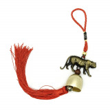 Amuleta feng shui 2022 - tigru cu clopotel pentru protectie si victorie