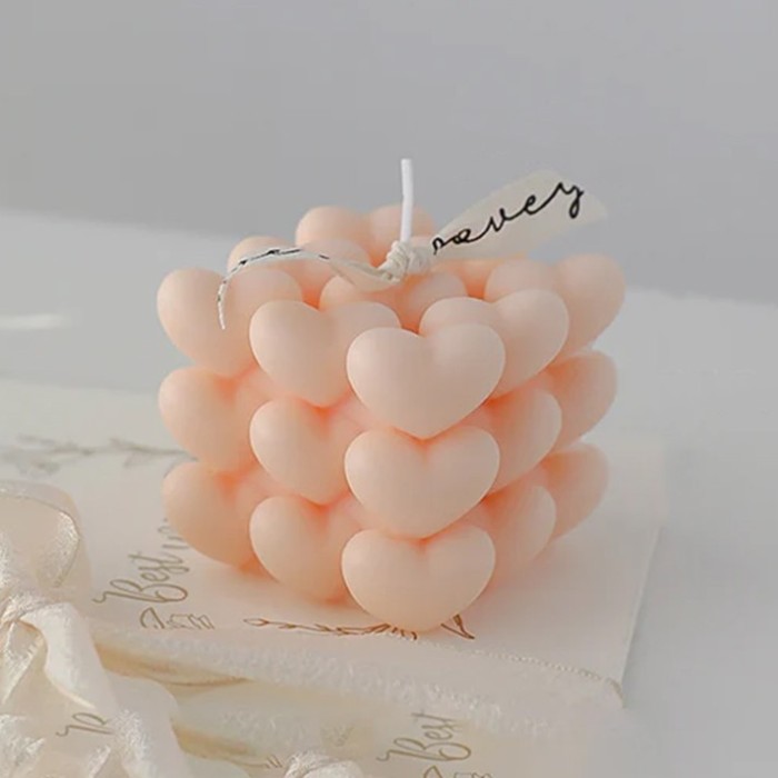 Lumanare Parfumata Decorativa, Model Abstract Cub din Inimioare, Lumanare pentru Diferite Ocazii, 6 x 5.5 cm, Aroma de Portocala, Portocaliu