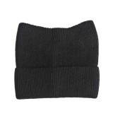 Caciula neagra cu urechi