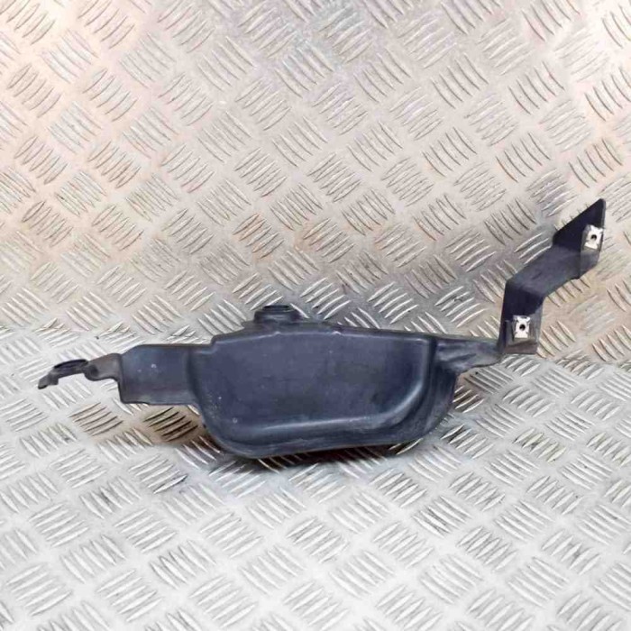 Scut motor st&acirc;nga spate AUDI A1 Sportback GBA 2020 OEM: 82A825189A