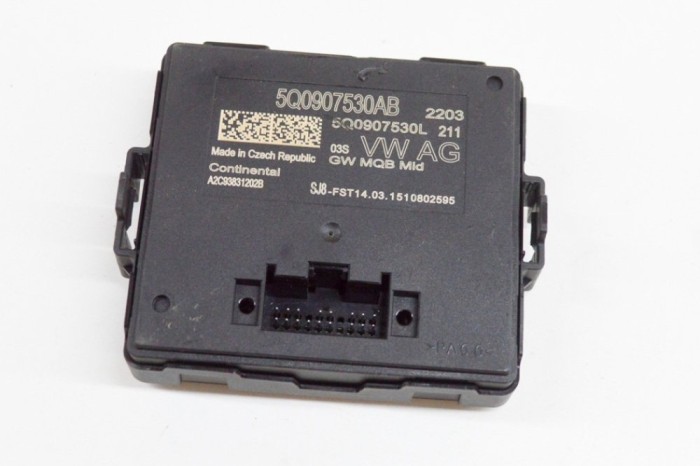 Unitate de control Gateway VW PASSAT Variant B8 3G5 2015 OEM: 5Q0907530AB,5Q0907530L,A2C93831202B | 18279969