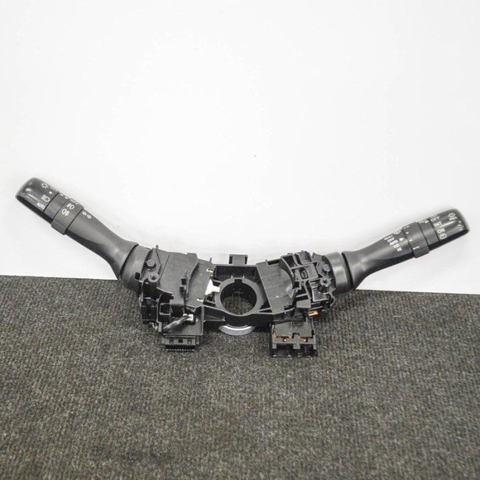 Maneta semnalizare ștergătoare LEXUS RX _U3_ 2006 OEM: 173832173848 3744262