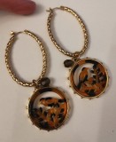 Cercei lungi GUESS -PRIVIGHETOARE INOX placati cu aur galben 18k martisor