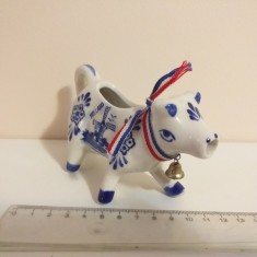 bibelou vaca portelan suvenir Olanda latiera sosiera, suport scobitori dispenser foto