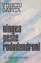 Ningea peste rododendroni foto