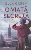 O viata secreta - Ella Carey, Litera, 2022, Roman, Blue Moon, 397 pagini, Mister, Familie