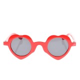 Ochelari de soare rosii in forma de inima cu lentile negre