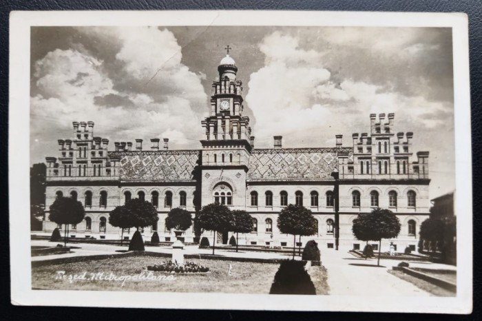 Bucovina - 1944 - Cernauti - Resedinta Mitropolitana - tip fotografie, circulata la Bucuresti, 1 timbru intact, stampila 2 CENZURAT CERNAUTI 2