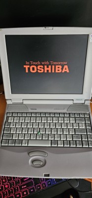 LEPTOP TOSHIBA SATELLITE PRO 480CDT ,FUNCTIONEAZA SE VINDE FARA HARD .LEPTOP RARITATE DE COLECTIE !! foto
