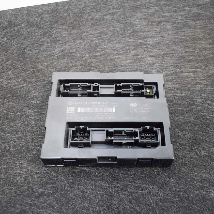 Modul de confort AUDI A5 8T3 2009 OEM: 8K0907064C | 3359677
