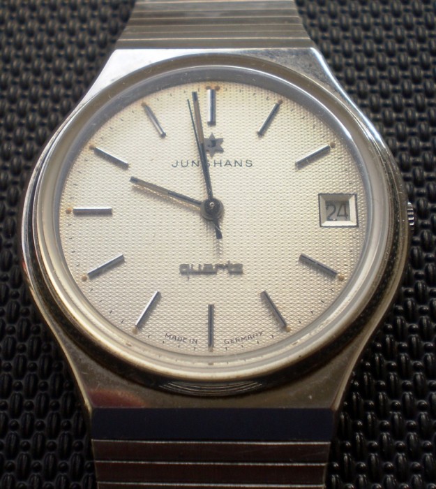 K.018 CEAS BARBATESC JUNGHANS QUARTZ J 633.61