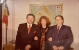 1999 Foto originala Radu Berceanu, Ministrul Industriei si Comertului, Simona Culcea si Vlad Rosca (?) secretar de stat in guvernul Radu Vasile