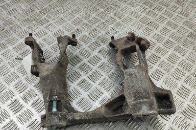 Suport punte dreapta PORSCHE BOXSTER 986 2001 OEM: 98633115208,986.331.152.08 27501894 foto