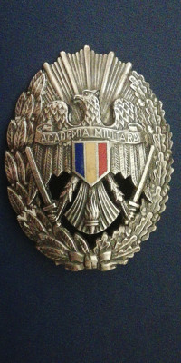 QW9 N2 22 - insigna - militar - absolvire Academia militara foto
