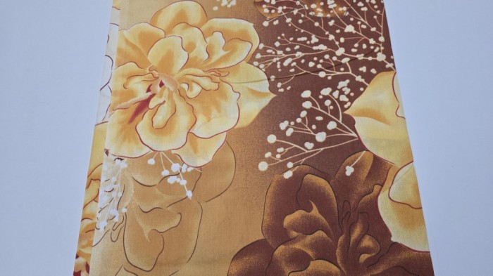 Lichidare de Stoc - Material Bumbac Floral Elegant, Pret Special pentru 4.5 metri