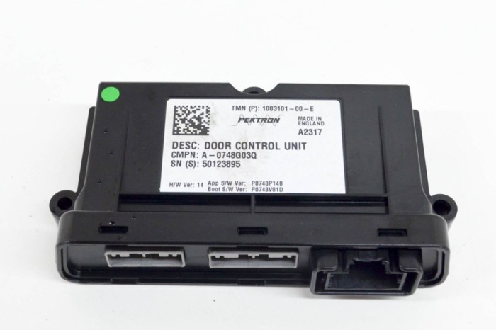 Modul de control ușă dreapta față TESLA MODEL S 2017 OEM: 50123895,1003101-00-E,A-0748G03Q 14335968