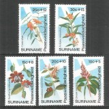 Suriname 1974 - Pasti, flori, serie neuzata