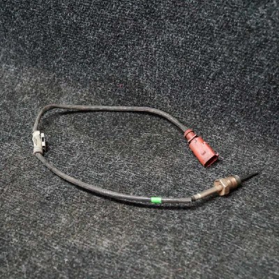 Senzor de temperatură VW PASSAT B7 362 2011 OEM: 03L906088CJ 2240146 foto
