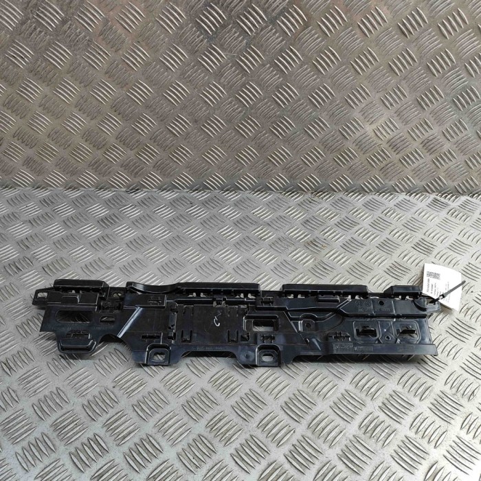 Suport prag lateral BMW 5 G60 2025 OEM: 5A1C2C4 31533647