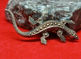 brosa veche din argint cu marcasite Soparla