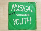 Musical Youth - Pass the Dutchie (MCA Records 104 694-100)(Vinyl/7&quot;), VINIL, Reggae