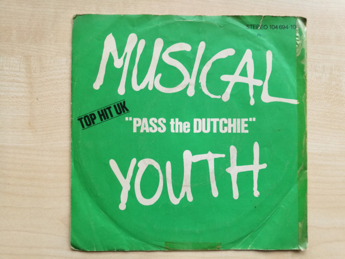 Musical Youth - Pass the Dutchie (MCA Records 104 694-100)(Vinyl/7&quot;)