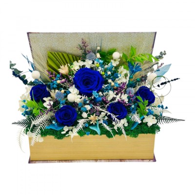 Aranjament floral personalizabil mare, cu licheni, trandafiri si plante naturale criogenate si stabilizate in carte (Multicolor) foto