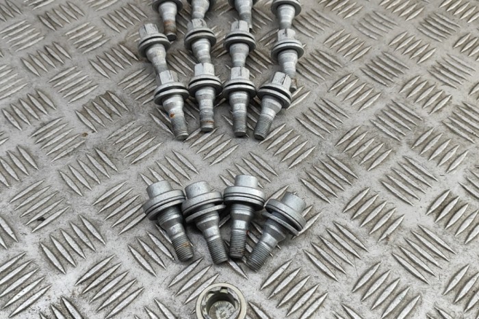 Set prezoane roata JEEP Avenger J2 2024 OEM: 9836341180,9818845080 30801613