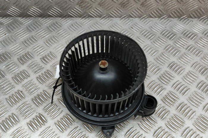Ventilator aeroterma FORD TRANSIT CUSTOM 2016 OEM: 0130115572,BK2T-18456-AC 22637272