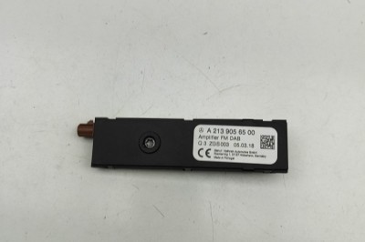 Amplificator de antena MERCEDES-BENZ E W213 2016 OEM: A2139056500 31355426 foto