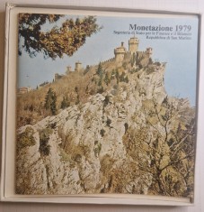 Set Monede Monetarie San Marino 1979, km#89, 90, 91, 92, 93, 94, 95, 96, 97 500 lire argint, in cutie cu pliant, 9 monede