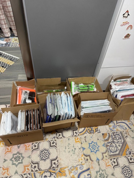 Huse tablete diferite modele si culori pret angro foarte avantajos