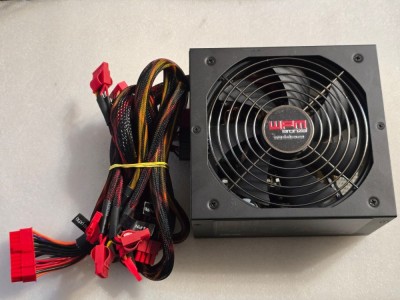 Sursa modulara PC Sharkoon WPM 500W 80PLUS Bronze, 1 x 6+2 pini - poze reale foto