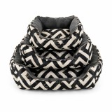 Set 3 Paturi Căptușite pentru C&acirc;ini și Pisici, Model Geometric Negru